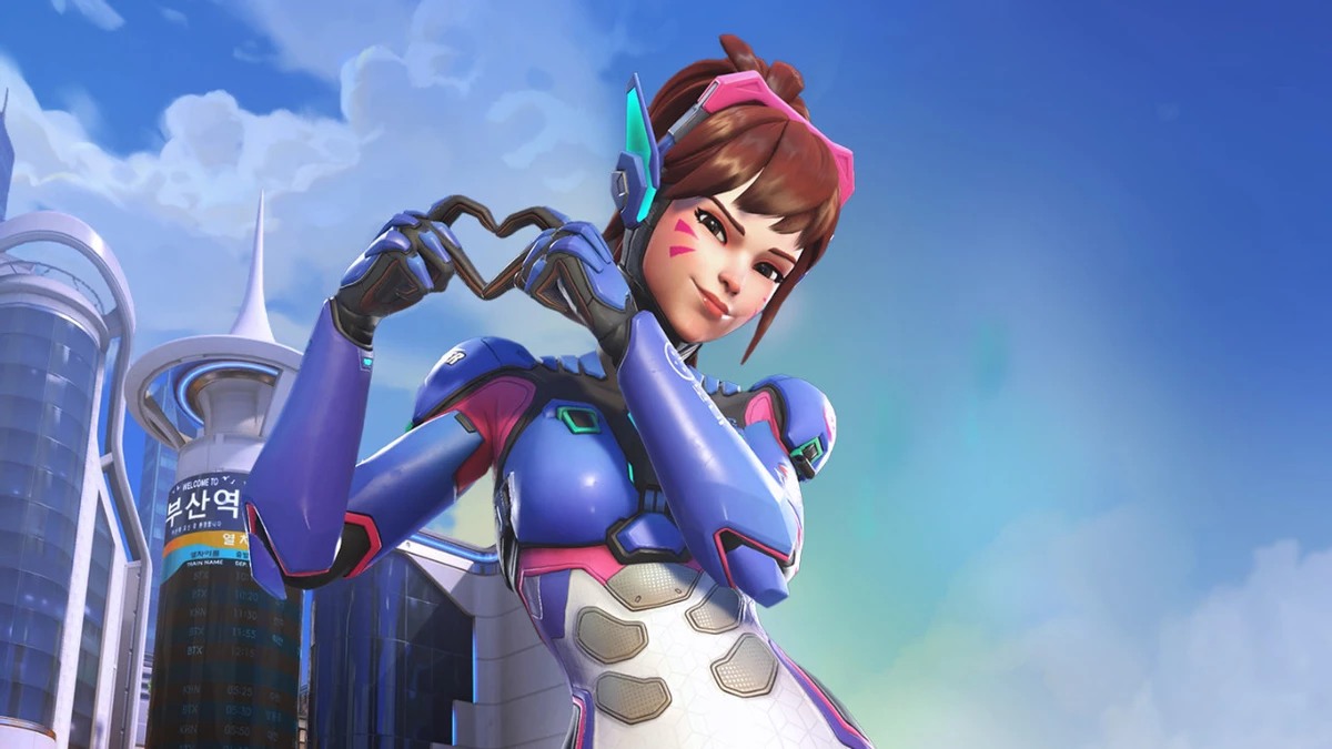 Cosplay pranks and meet and greets with voice actors details of overwatch day by nexon